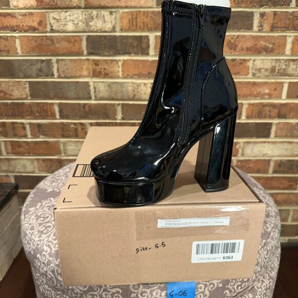 Steve Madden Bianca Patent Leather Platform Bootie Womens 5.5 Square Toe Black - Picture 3 of 3